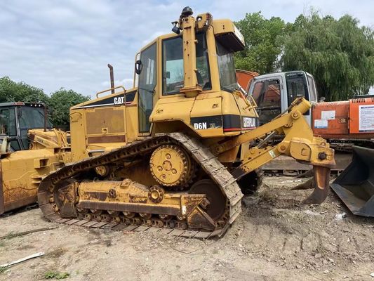 오리지널 컬러 Caterpillar D6N XL 사용중인 소형 볼도저