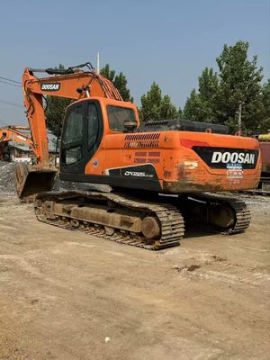 원래 색상 사용 된 Doosan DX225LC-9C 크롤러 발굴기