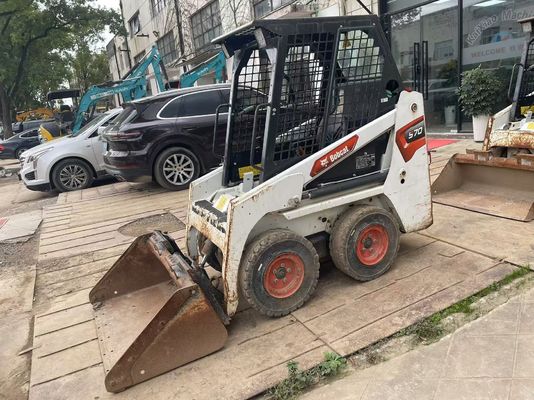 원래 색상 사용 된 Bodcat S70 스키드 스티어 로더 연료 효율 안정적인 작동