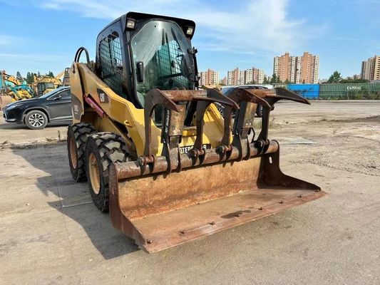 CAT 246C 원색 사용 된 스키드 스티어 로더 안전 및 정확성 좋은 상태
