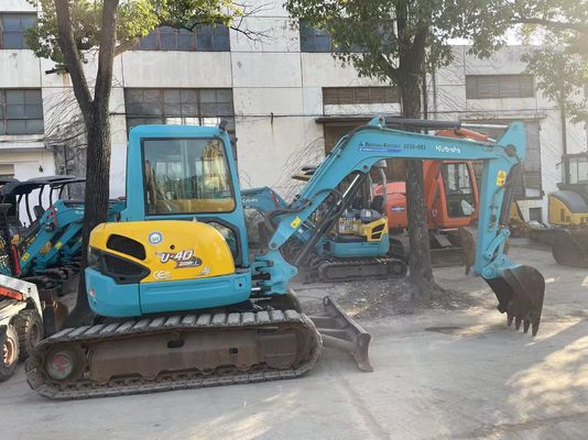 일본 사용 중인 미니 발굴기 쿠보타 U40-5 효율적인 수압 시스템