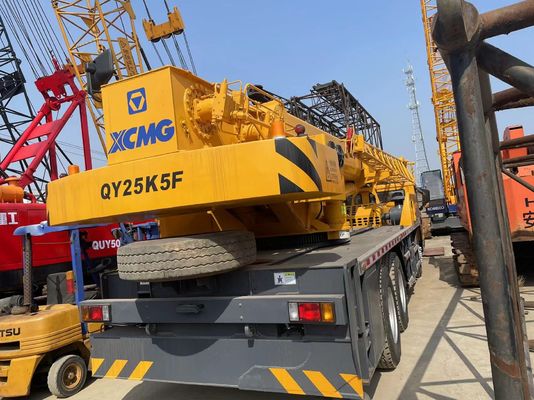 2021년 사용된 트럭 크레인 XCMG QY25K5F 안전 운용 25톤 이동 크레인