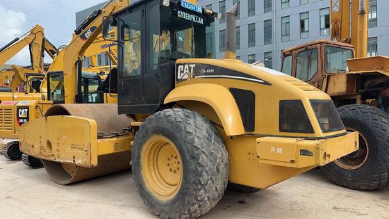 원래 색상 사용된 Caterpillar CS-683E 싱글 드럼 도로 롤러
